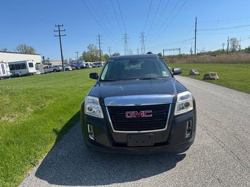 Used 2013 GMC Terrain SLE w/ Convenience Package FWD image 2