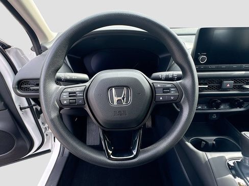 Used 2024 Honda HR-V LX image 7