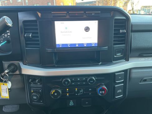 Used 2024 Ford F250 XLT w/ Snow Plow Prep Package image 18