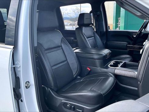 Used 2023 GMC Sierra 3500 Denali w/ Denali Ultimate Package image 7