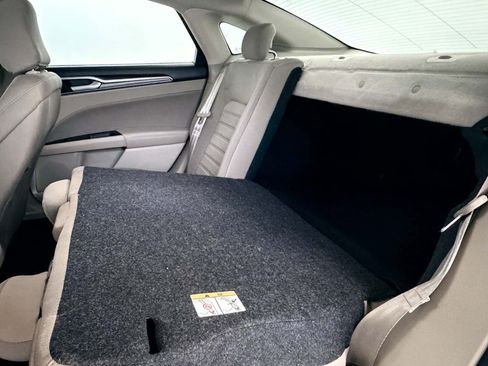 Used 2020 Ford Fusion SE FWD image 41