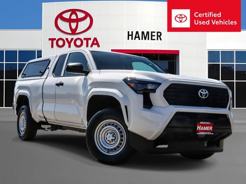 Used 2025 Toyota Tacoma SR RWD image 1