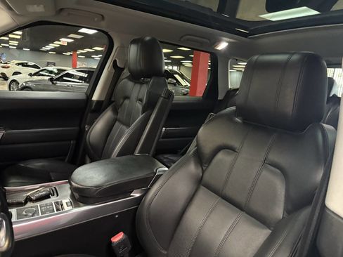 Used 2016 Land Rover Range Rover Sport SE image 54