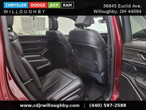 Used 2024 Jeep Grand Cherokee L Limited AWD/4WD image 36