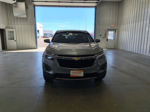Used 2023 Chevrolet Equinox LT AWD/4WD image 3