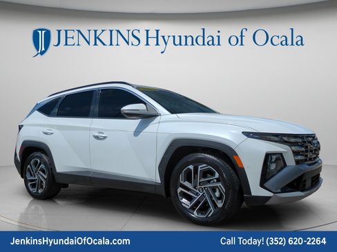 Certified 2025 Hyundai Tucson Limited FWD image 1