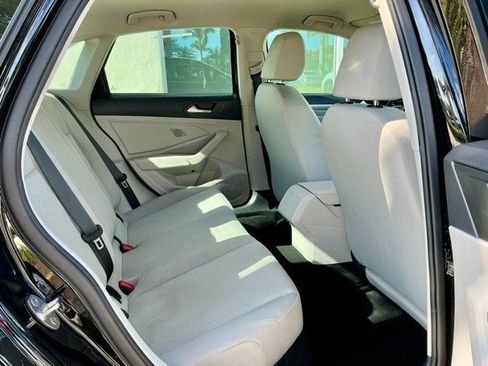 Used 2019 Volkswagen Jetta S image 12