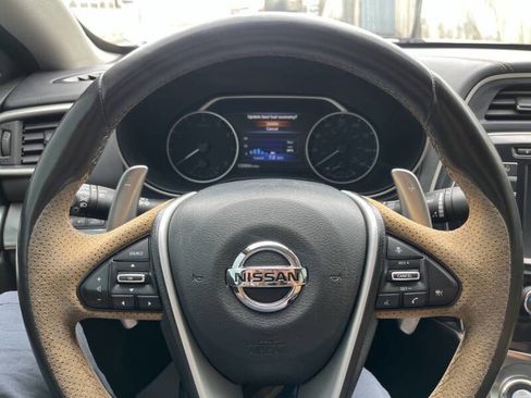Used 2018 Nissan Maxima SR image 16