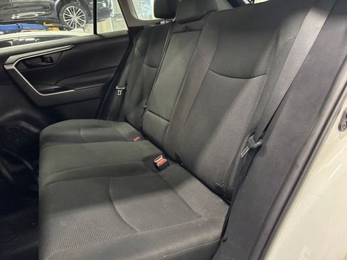 Used 2020 Toyota RAV4 LE w/ All Weather Liner Package AWD/4WD image 7