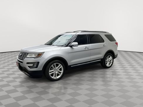 Used 2016 Ford Explorer Limited image 40