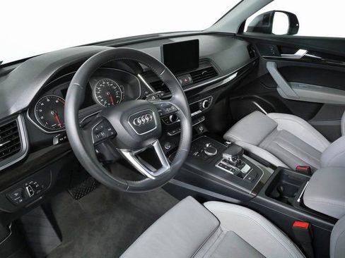 Used 2018 Audi Q5 2.0T Premium Plus w/ Premium Plus Package AWD/4WD image 4