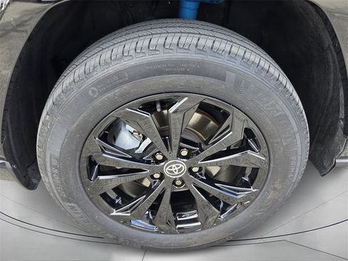 Used 2023 Toyota RAV4 SE w/ SE Grade Weather Package image 9