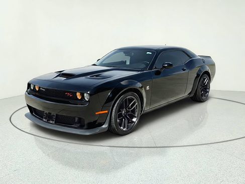 Used 2022 Dodge Challenger R/T Scat Pack RWD image 2