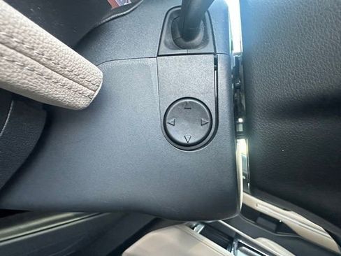 Used 2024 Ford Expedition Max Limited image 31