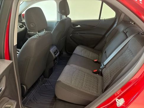 Certified 2024 Chevrolet Equinox LT w/ LPO, Floor Liner Package FWD image 13