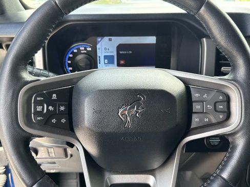 Used 2021 Ford Bronco First Edition AWD/4WD image 28