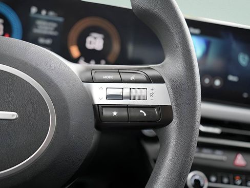Certified 2025 Hyundai Sonata SE FWD image 26