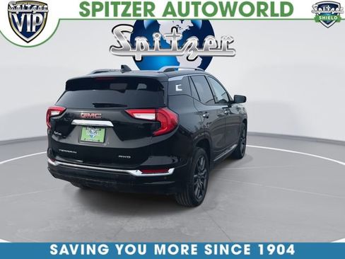 Used 2024 GMC Terrain Denali w/ Black Diamond Edition image 9