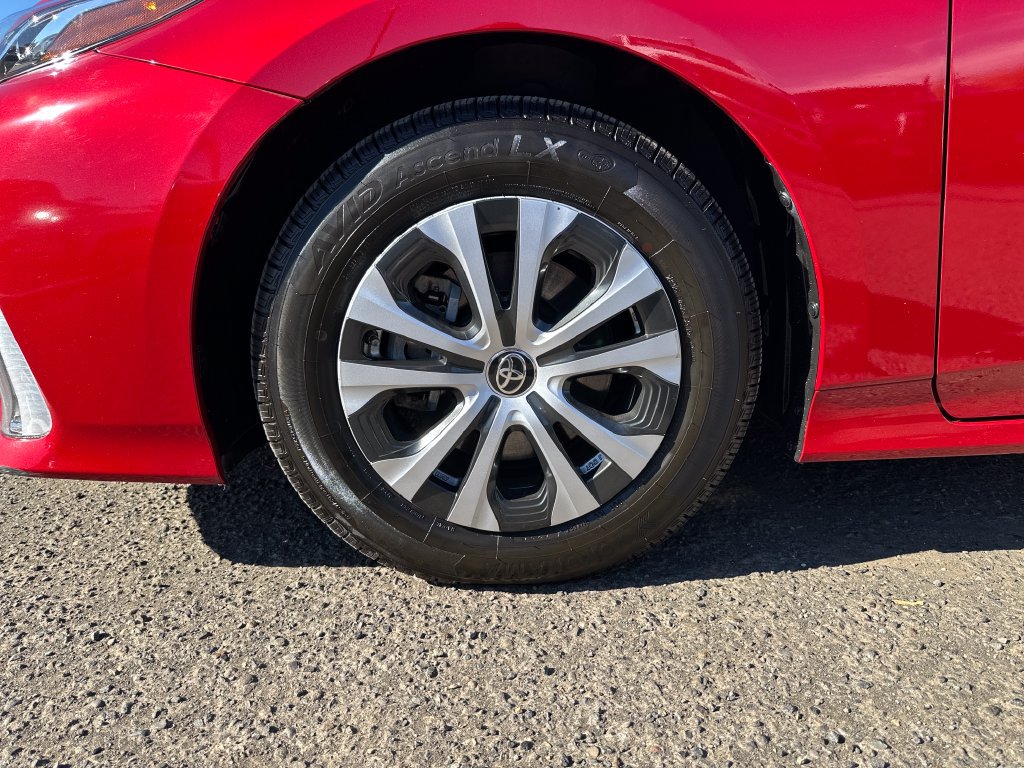 Used 2021 Toyota Prius Prime XLE FWD image 11