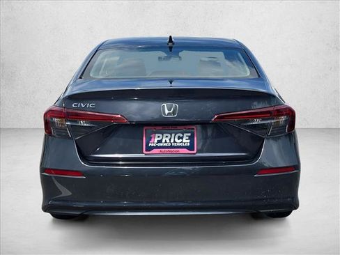 Used 2025 Honda Civic LX image 7
