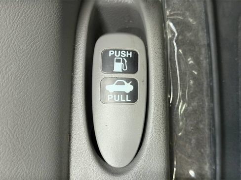 Used 2010 Honda Civic LX image 31