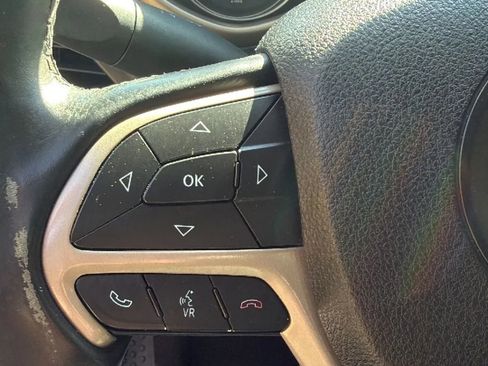 Used 2014 Jeep Cherokee Latitude image 22