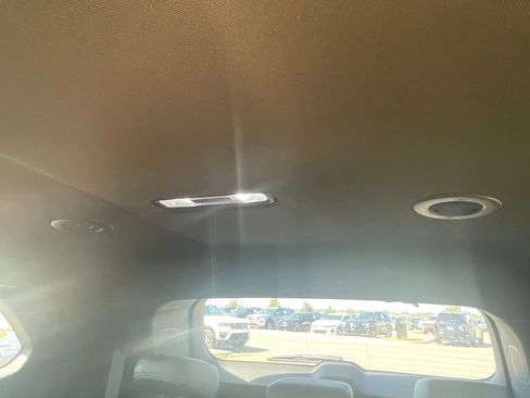Used 2025 Buick Enclave Sport Touring FWD image 25