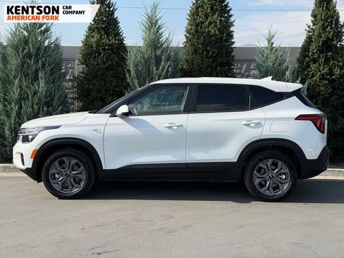 Used 2026 Kia Seltos LX AWD/4WD image 4