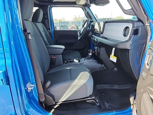 New 2026 Jeep Gladiator Willys image 12
