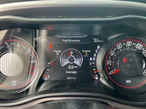 Used 2022 Dodge Challenger SXT w/ Blacktop Package image 9