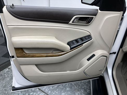 Used 2020 GMC Yukon Denali w/ Denali Ultimate Package AWD/4WD image 9
