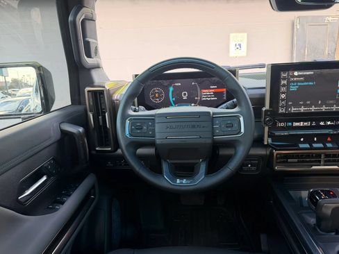 Used 2025 GMC Hummer EV 2X AWD/4WD image 24