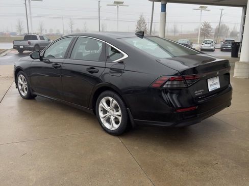 Certified 2025 Honda Accord LX image 5