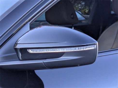 Used 2025 Audi Q6 e-tron Premium Plus w/ Premium Plus image 14