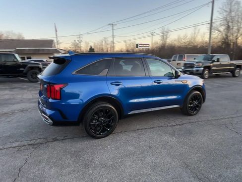 Used 2022 Kia Sorento SX image 8