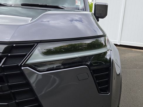 Used 2024 Lexus GX 550 w/ Accessory Package (2T) AWD/4WD image 9