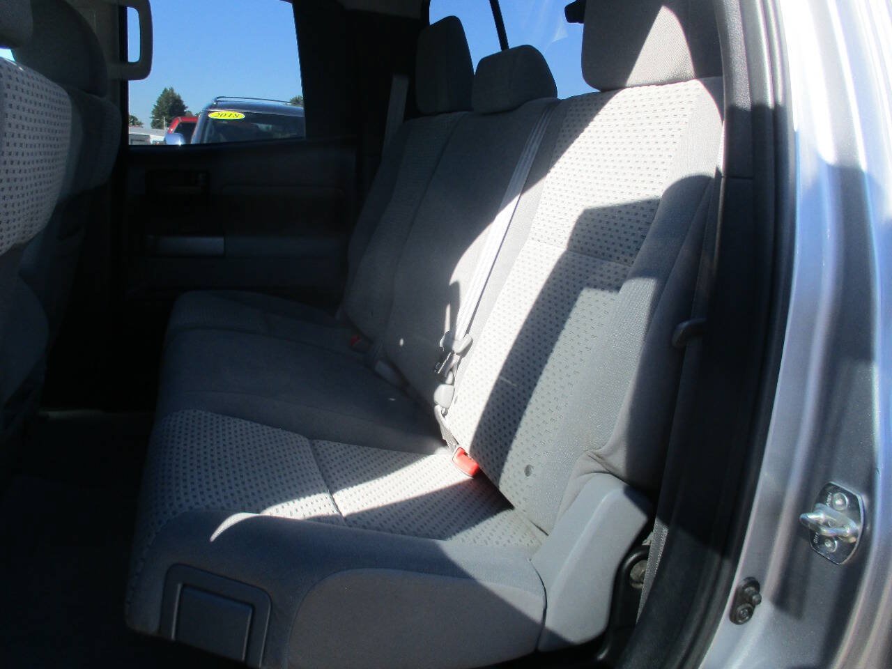 Used 2011 Toyota Tundra 4x4 Double Cab w/ Tow Pkg image 17