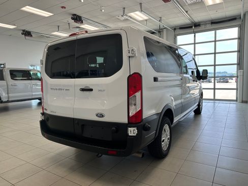 Used 2024 Ford Transit 350 XLT RWD image 5