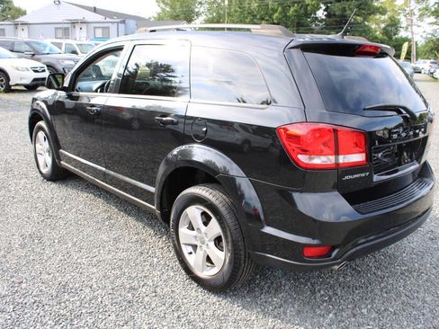 Used 2012 Dodge Journey SXT w/ Popular Equipment Group FWD image 9