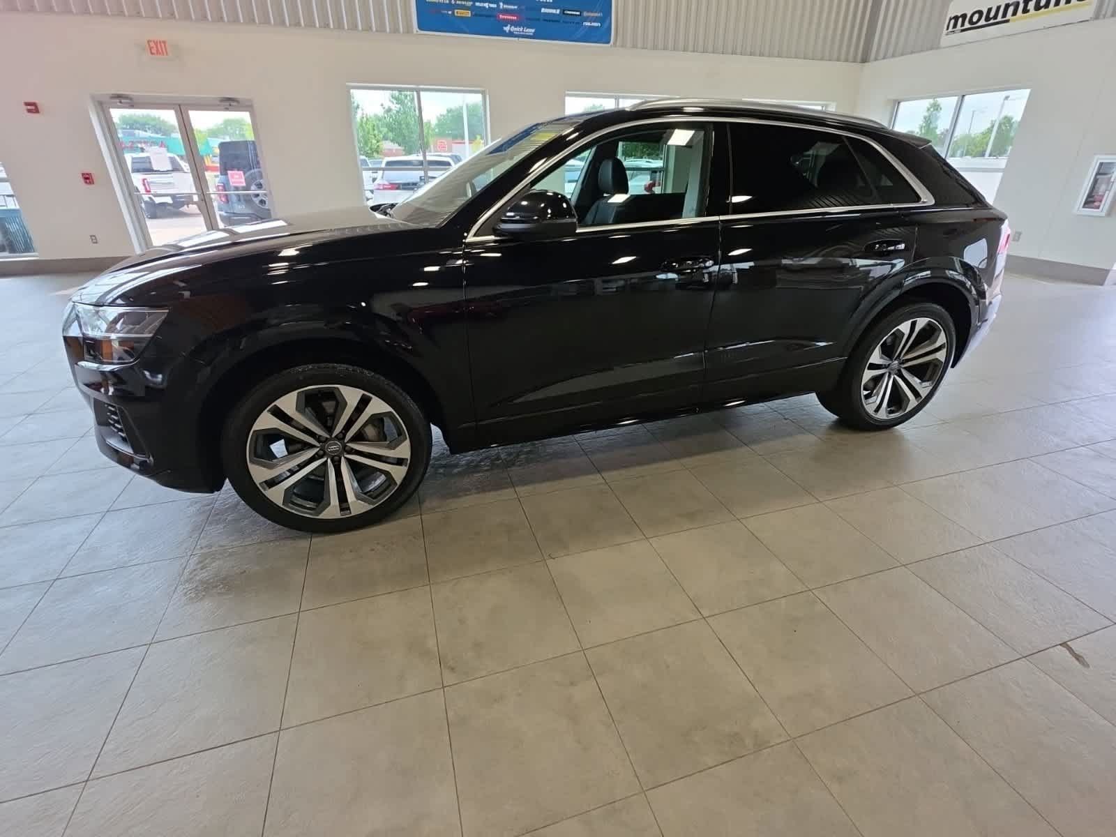 Used 2019 Audi Q8 Prestige AWD/4WD image 18