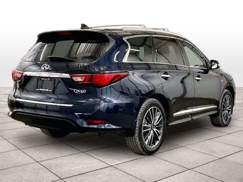 Used 2017 INFINITI QX60 Luxe w/ Deluxe Technology Package image 11