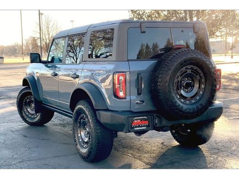 Used 2024 Ford Bronco Wildtrak image 13