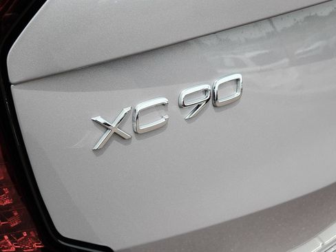 New 2026 Volvo XC90 T8 Ultra w/ Protection Package AWD/4WD image 31