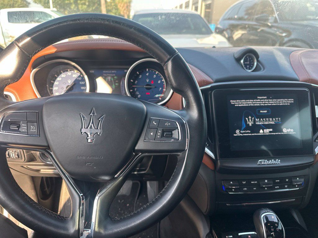 Used 2017 Maserati Ghibli S RWD image 9