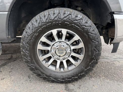 Used 2020 Ford F250 Lariat w/ Lariat Value Package image 17