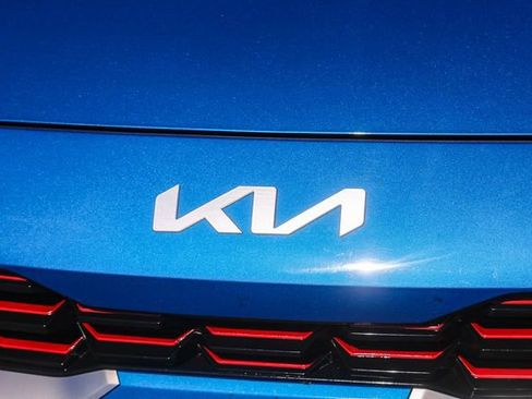 Certified 2023 Kia Forte GT-Line w/ GT-Line Premium Package image 7