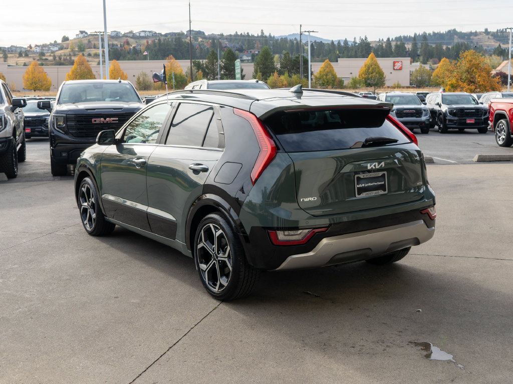 Certified 2023 Kia Niro SX Touring FWD image 5
