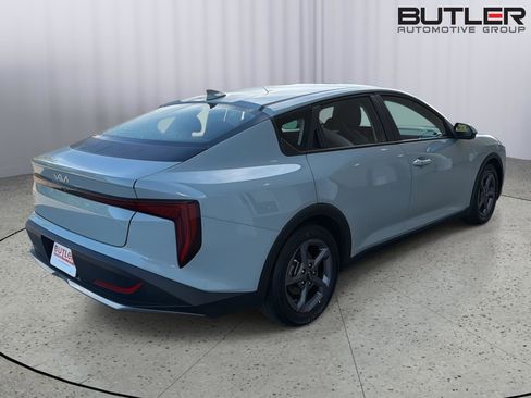 Used 2025 Kia K4 FWD image 6