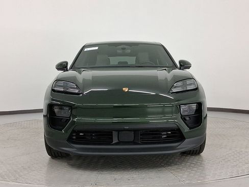 Used 2026 Porsche Macan image 6