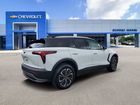 New 2025 Chevrolet Blazer EV LT image 4